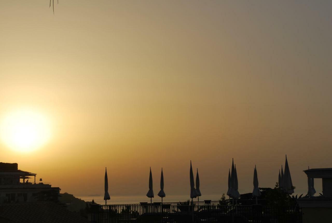 B&B Syrentum Sorrento Exterior foto